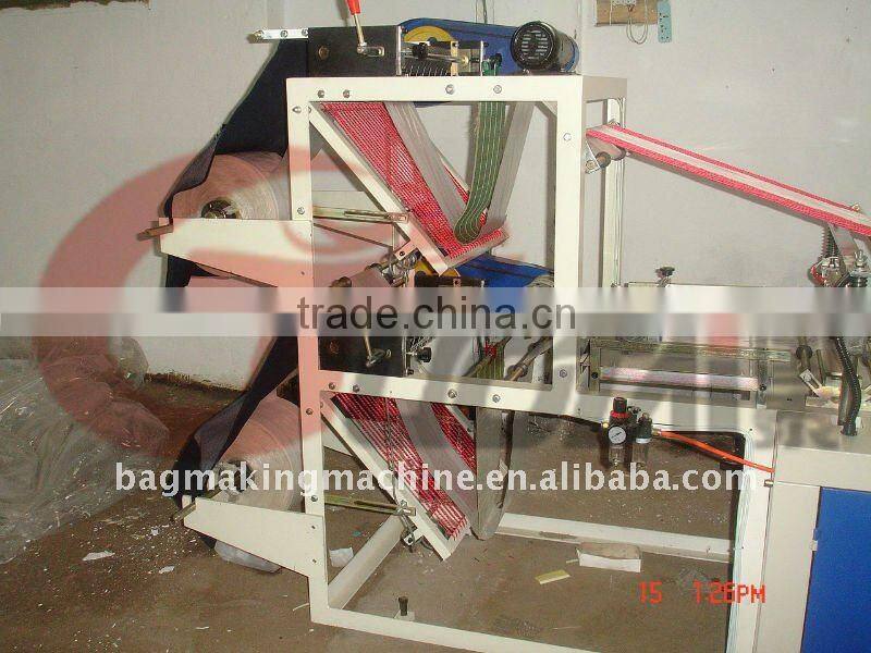 Computer control high-speed Vest Rolling Bag making Machine