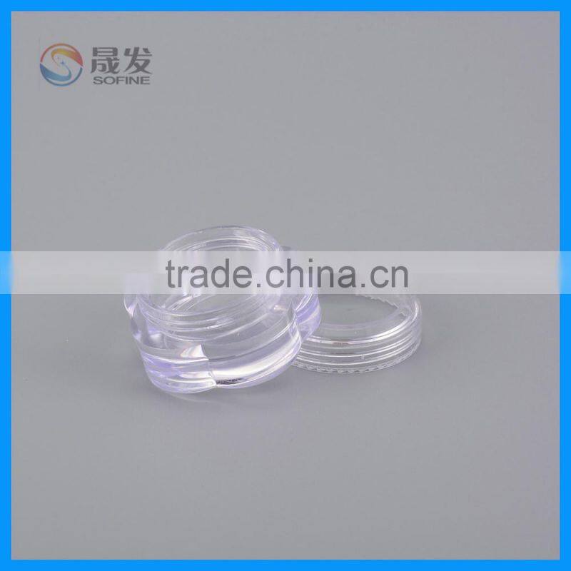 Clear as small cosmetic jar