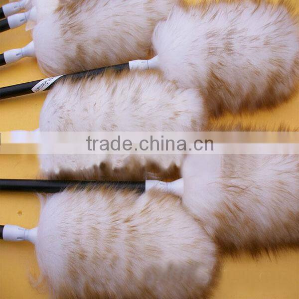 China OEM manufacture soft household white wool feather clean duster