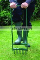 Manual hollow tine lawn spike aerator 5 tines