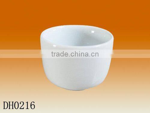 Factory direct custom wholesale porcelain japanese style sake sets