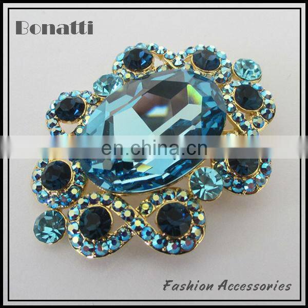 pearl crystal brooch