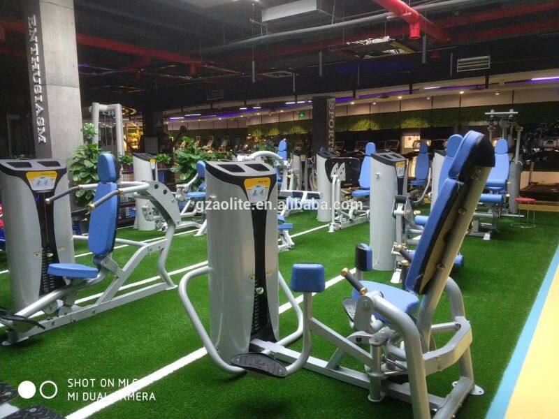 Gym Hammer Strength Rowing Machine