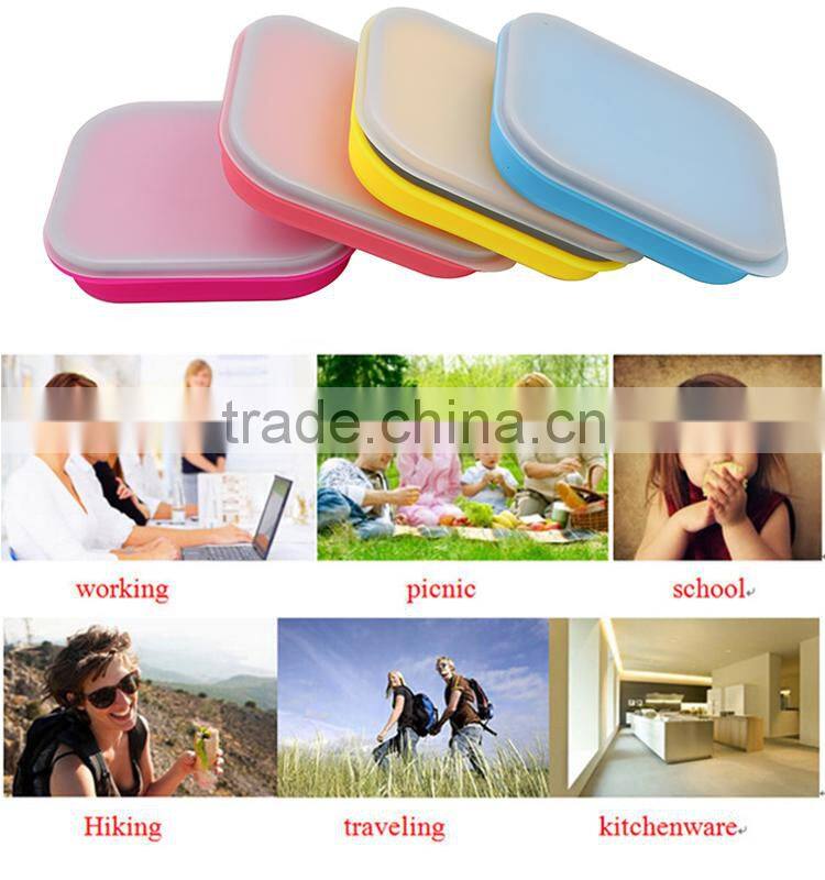 ECO-friendly silicone collapsible lunch box equipped with a fork