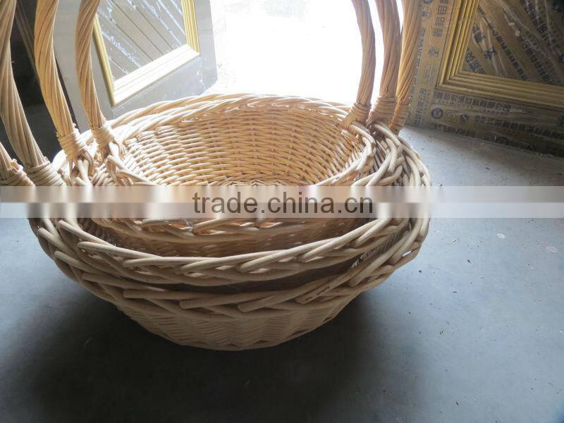 The set of 4 round willow flower basket with long handle