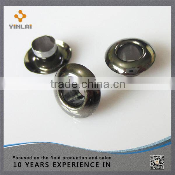 User-friendly oval shape groove buckle no teeth