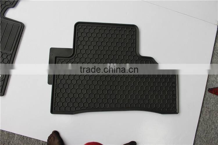 Automotive multi-season protection floor mat liner for Hyundai Santafe