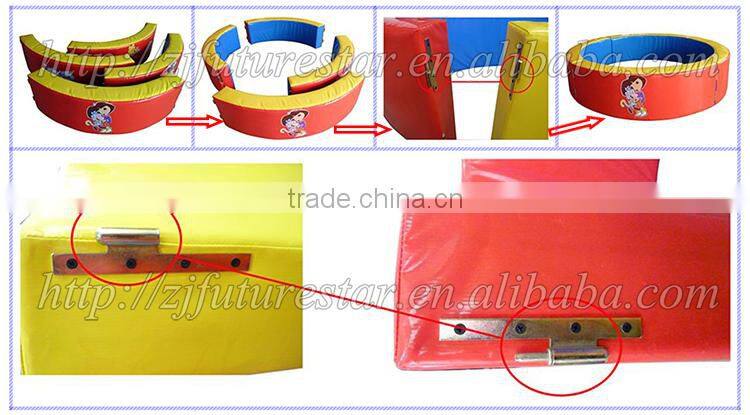 FS-SP-040A customized eco-friendly PVC & EPE & Wood kids round indoor pool flooring with sea-balls