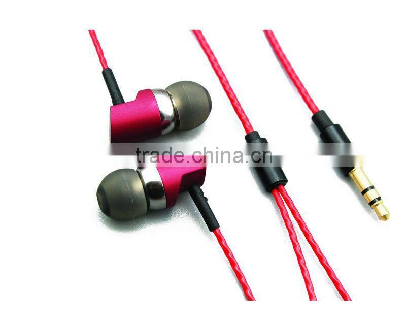 Pretty and high quality in-ear earphone with mic