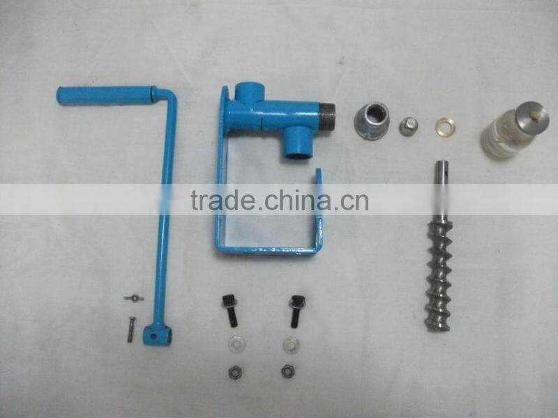 2016 Hot Sale Kitchen Appliance Convenient home mini oil mill plant / mini oil press