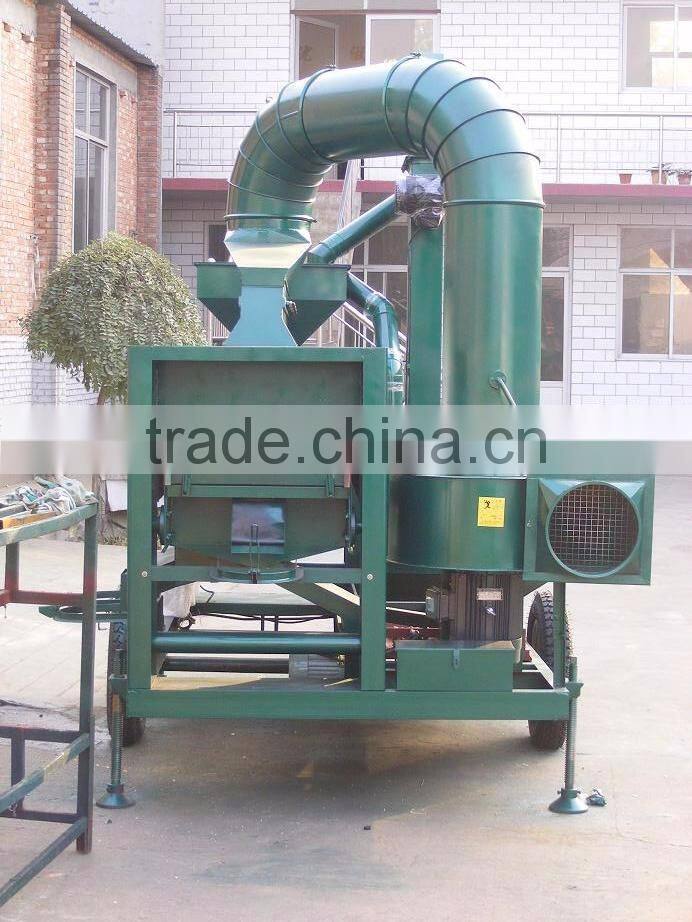 Pumpkin seeds separating machine