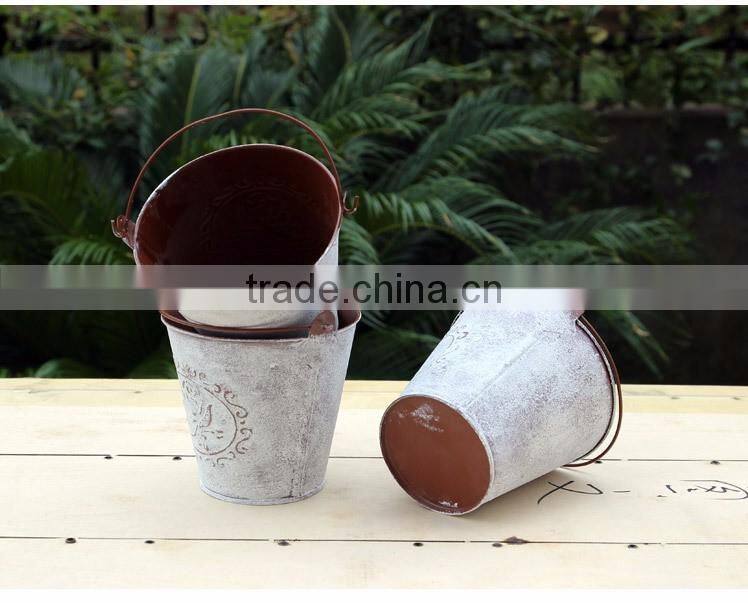 guangxi factory hot sale living room decoration metal galvanized embossed flower vase with handle