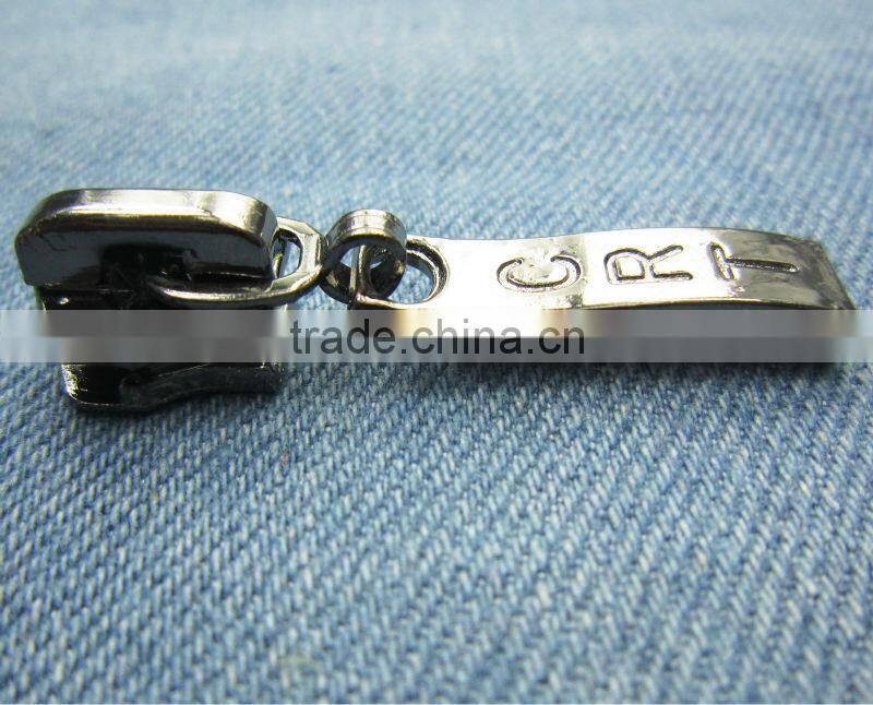 make zipper pull
