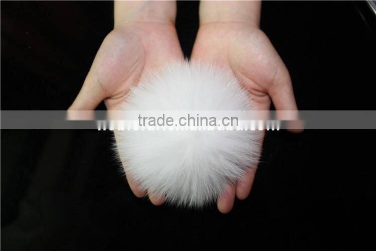 Trendy Key chains Real Fox Pom Pom Fur Balls Garment Accessory