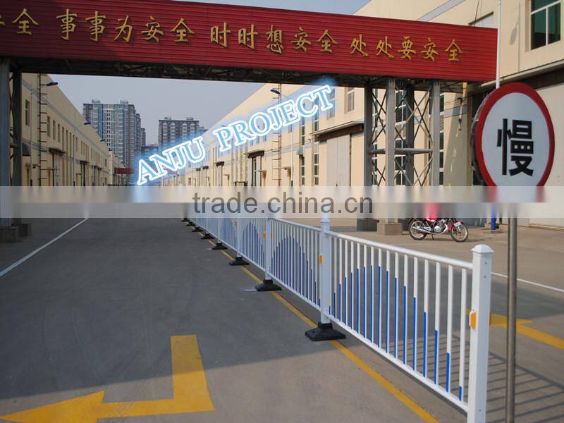 2015 new products of Road barrier / traffic barrier /crowd barrier with good quality