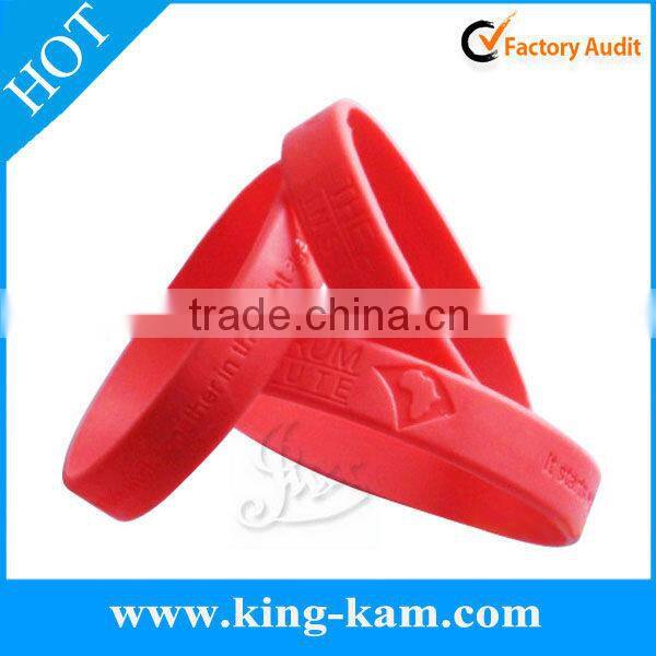 silicone wristbands maker