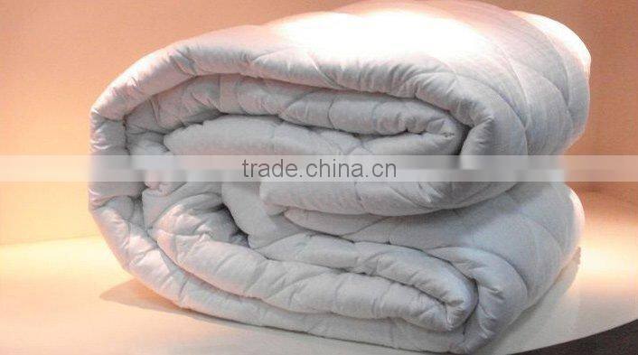 high quality and hot selling microfibre quilt