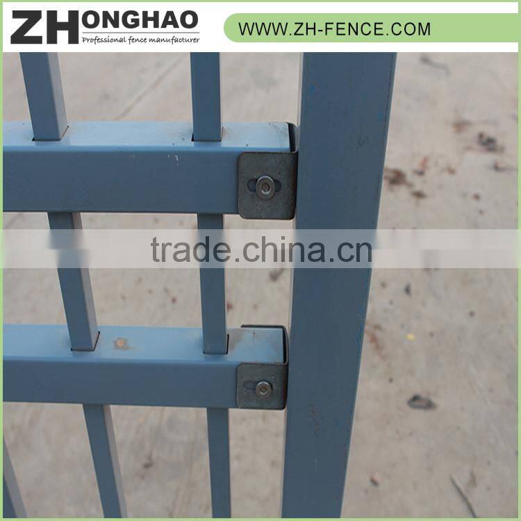 Manufacturer Hot selling Eco-friendly Metal Frame Material cheap decorative wrought iron fence