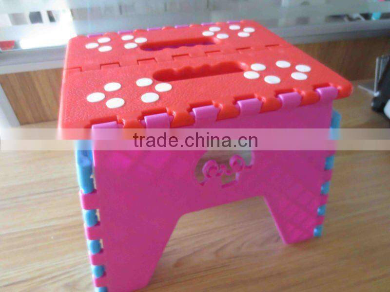 Folding Step Stool Garden Seat Portable with Carry Handle