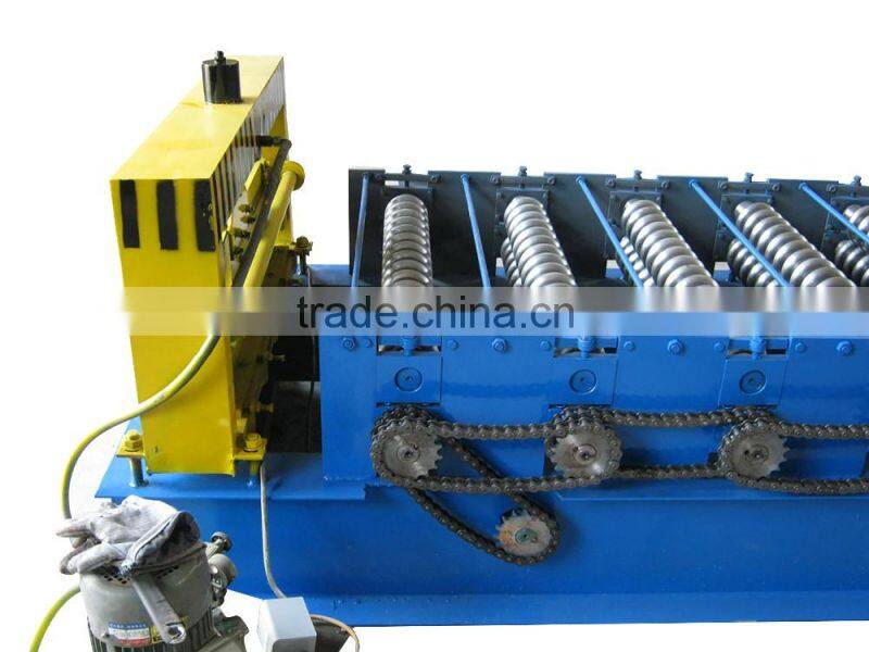 China market new design curving cold roll form machine