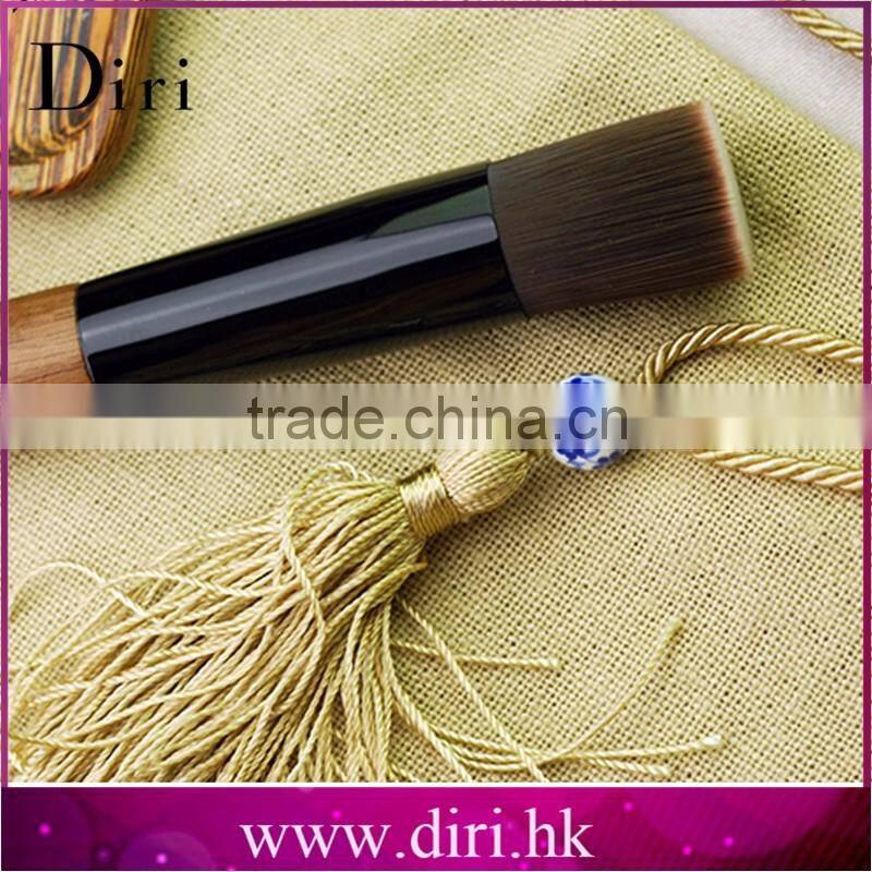 Synthetic hair single professional wooden makeup brushes