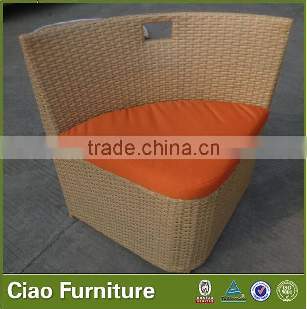 round clear glass on top rattan table set