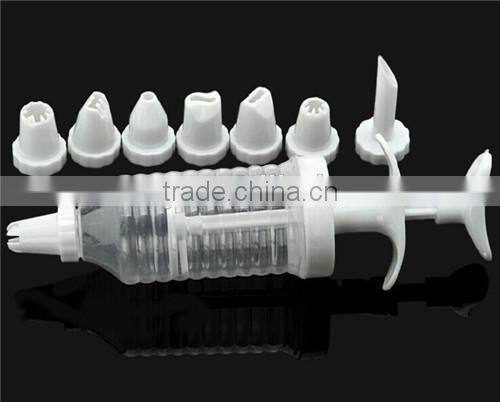 includes 8 shaped piping nozzies cake decorating set