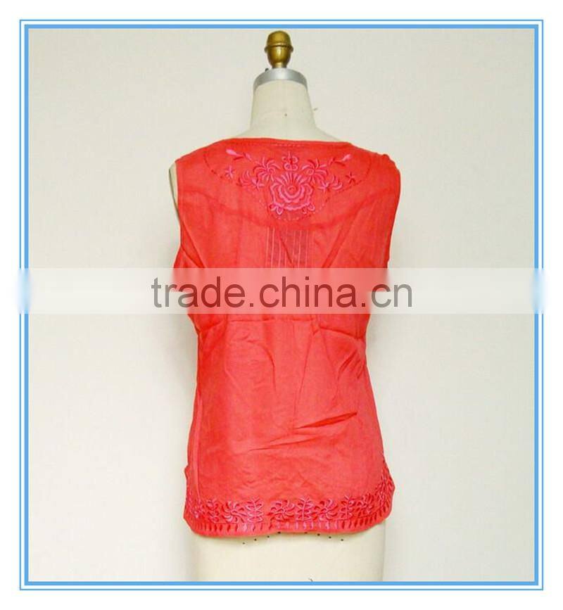 2016 New Design Embroidery Women Tank Tops Wholesale