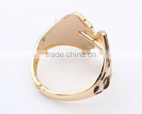 The bracelet exaggerated personality leopard horsehair openings