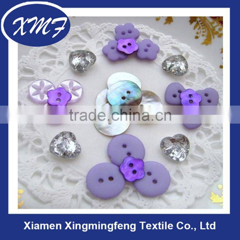 Wholesale heart shaped button