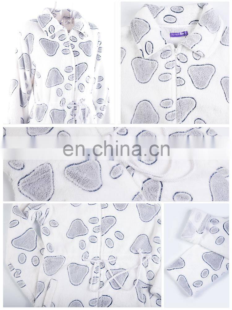 2018 Super Soft Adult Pyjamas Personalized Glue and Back Printing Brushed Coral Fleece Bathrobe