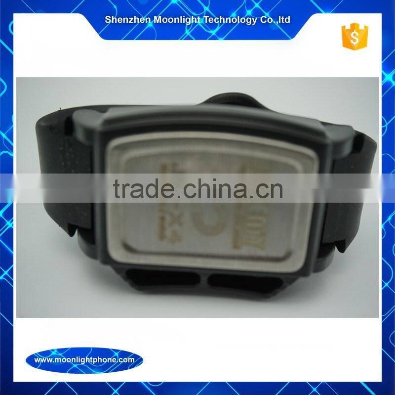 Magnetic Bracelet for Components Adsorpation