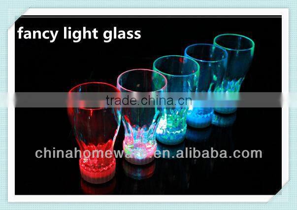 acrylic cups with lids and straws