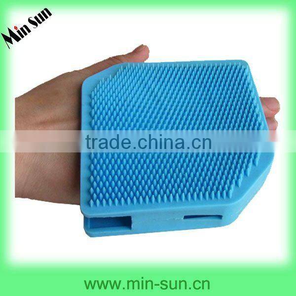 Indonesia Soft Elastic Eco-friendly Silicone Plastic Bath Brush