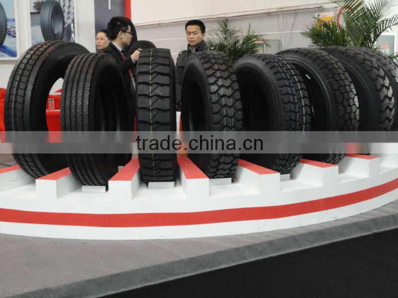 Universal Solid LIGHT TRUCK TIRE V1100-20 TT