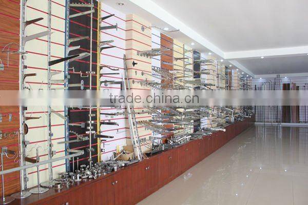 Chrome plating slatwall hat display