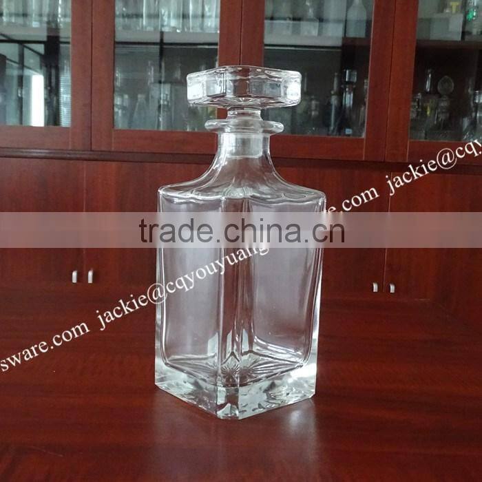 750ml beautiful embossed square glass whiskey decanter with glass lid