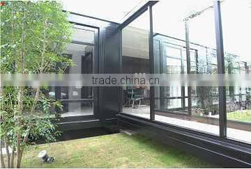 Extendable house container with hydraulic system