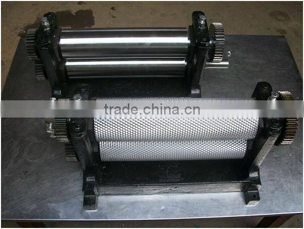 HOT! Manual beeswax foundation machine from Chinese beekeeping supplies