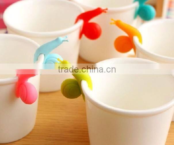Pack of 6 pcs Silicone Chickadee Wine Glass Identifier,Bird Shaped Suction Silicone Wine Glass Markers