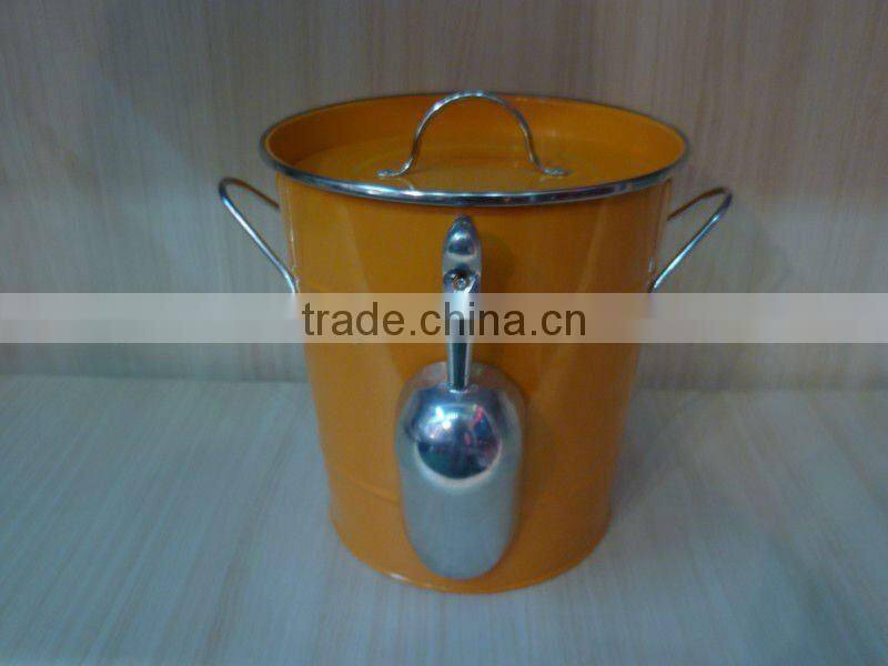 Galvanized Metal Ice Bucket with Lid