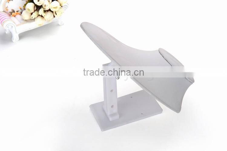 2016 custom-made turnable acrylic necklace display bust