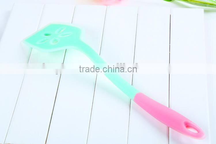Silicone serving turner flower shape slotted turner for cooking