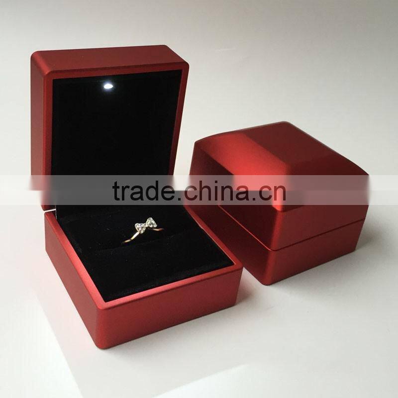 Hot sale wholesale customized gift LED ring box for girlfriend