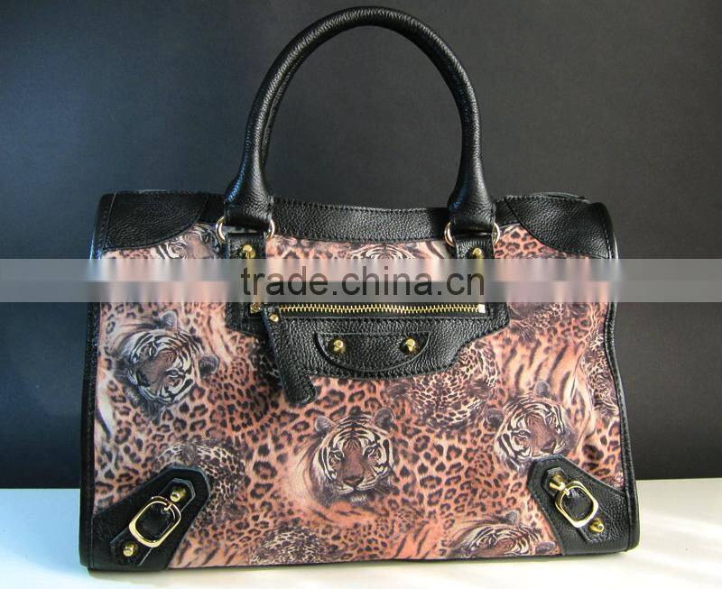 digital uv printer with gen 5 printhead for leather bag , leather bag printing machine