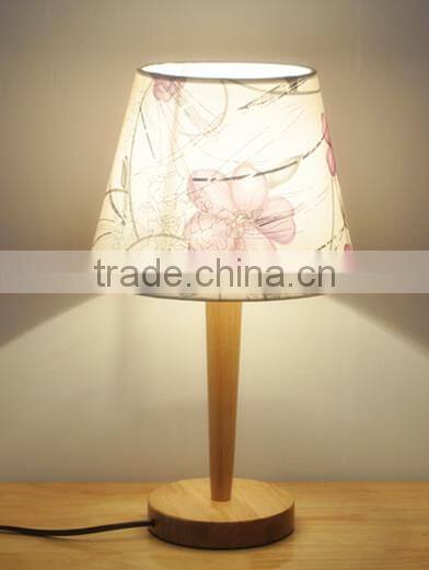 2016 small decorative table lamp, gift lamp, table lamp in wooden base, fabric flower lampshade