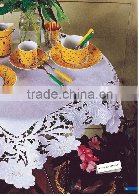 100% Cotton Hand Embroidery Table Cloth And Napkin Sunflower Pattern for restaurant