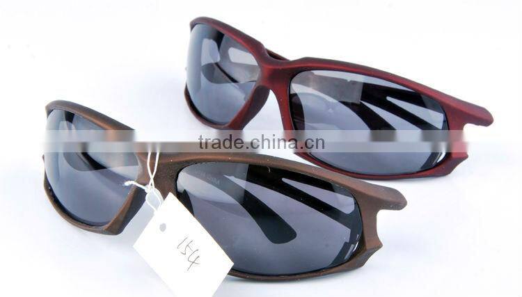 Sport sunglasses with optical lens