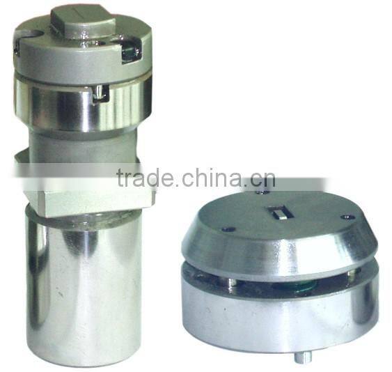 aggressive louver D station turret punch dies and molds