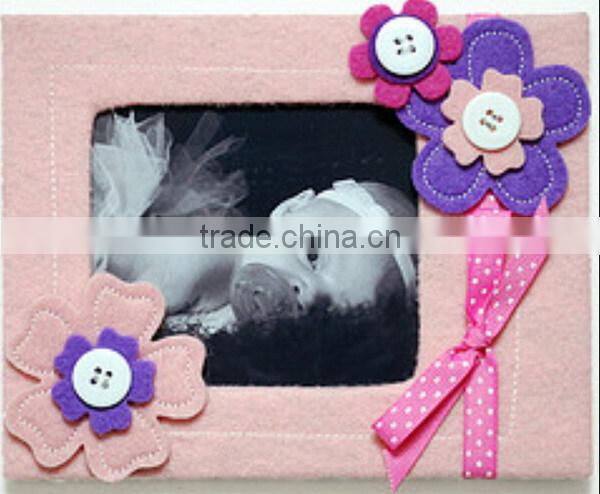 hot best selling new products wholesale home decor craft felt fabric 3d pink christmas family tree photo frame with flowers